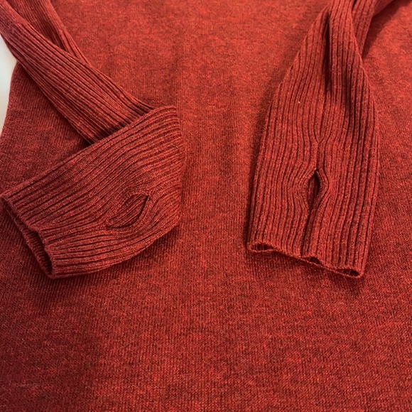 NWOT Prins Cold Shoulder Sweater Dress , Burgundy Medium - Picture 7 of 7